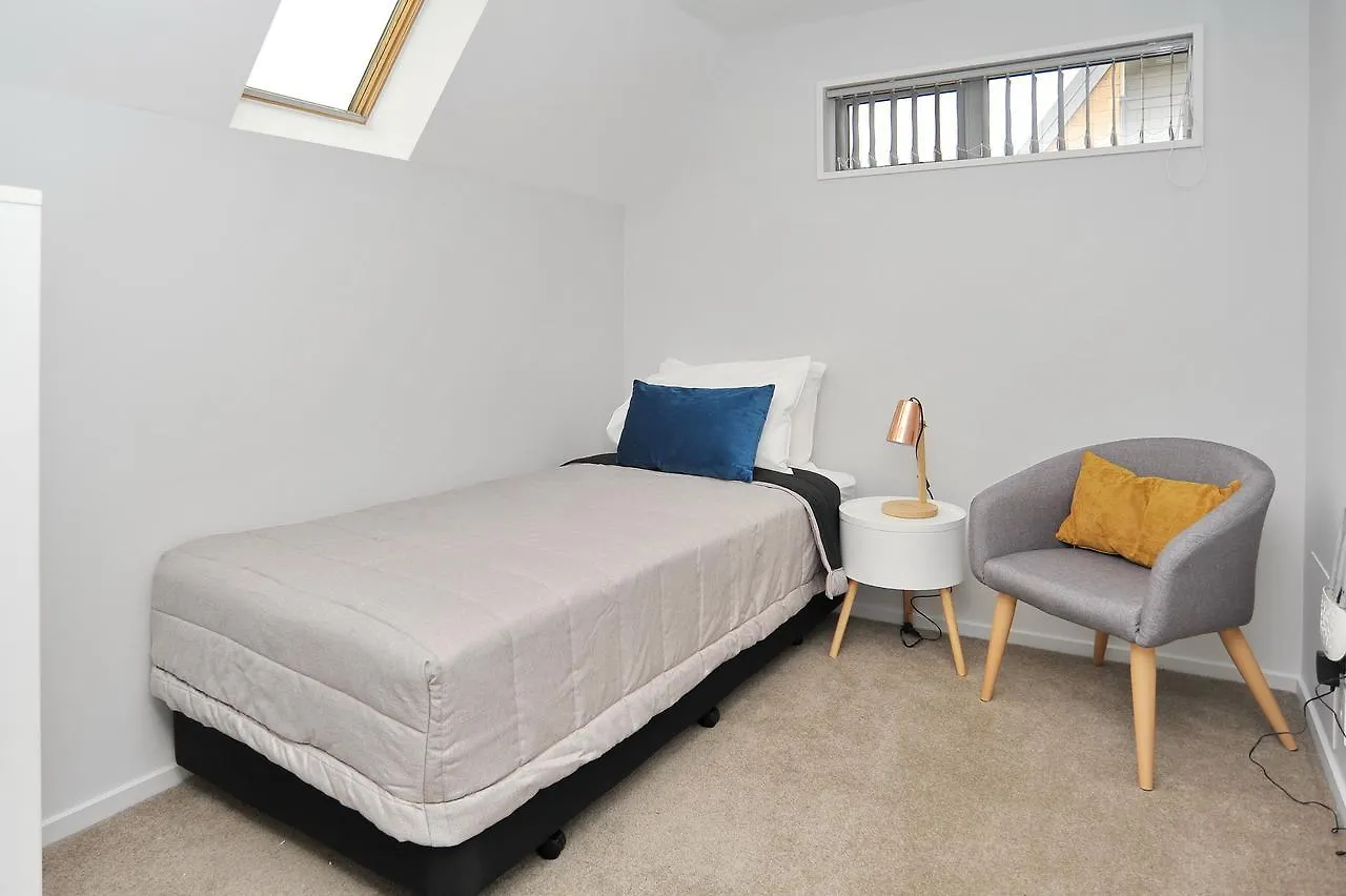 Regents Villas - Christchurch Holiday Homes