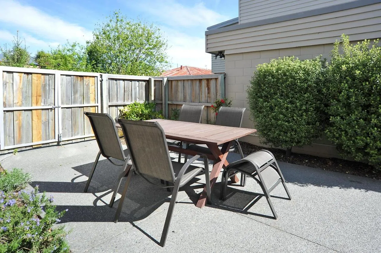 Regents Villas - Christchurch Holiday Homes